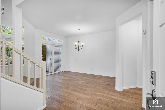 Foto del edificio - 4608 NE 6th Pl