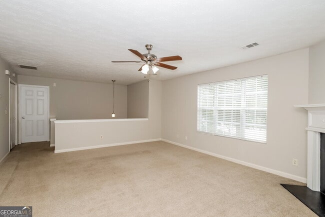 Building Photo - 2059 Oak Terrace Dr SE
