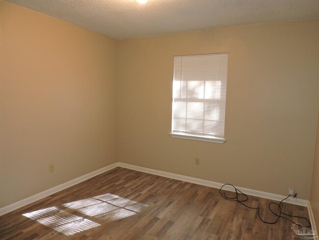 Building Photo - 5099 Yacht Harbor Cir