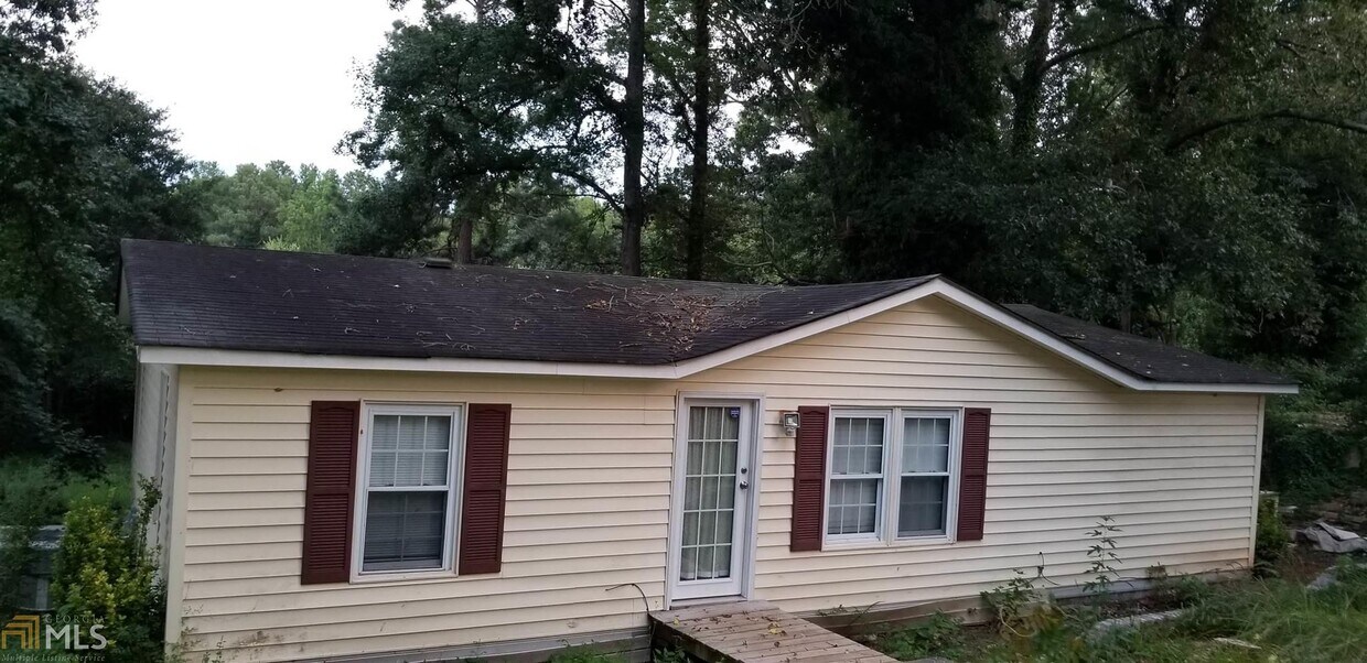 Primary Photo - 145 Steele Dr