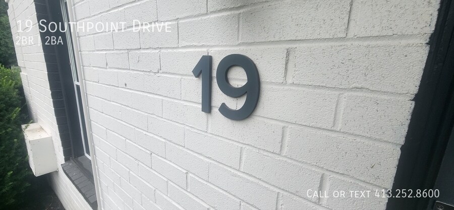 Foto principal - 19 Southpoint Dr