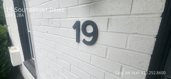 Photo - 19 Southpoint Dr Townhome