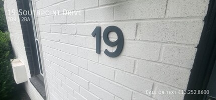 Building Photo - 19 Southpoint Dr