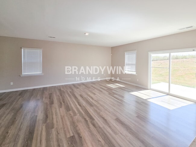 Building Photo - 1108 Holland Dr