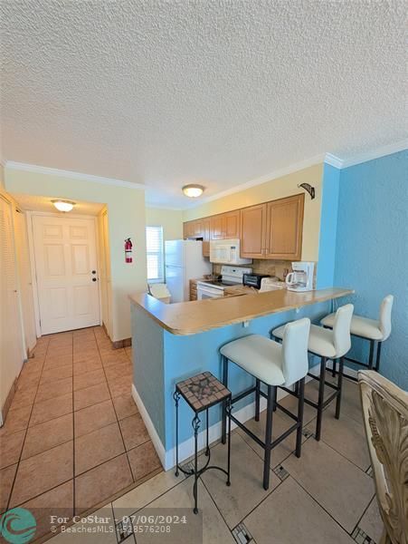 Building Photo - 2104 S Cypress Bend Dr