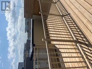 Building Photo - 151-TH151 Honeycrisp Cres