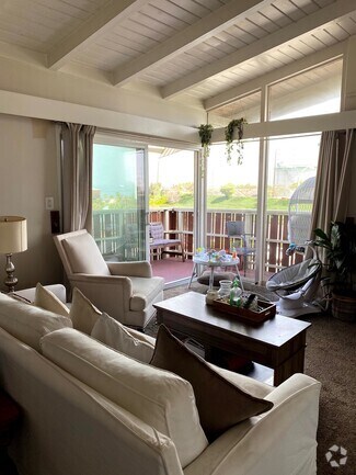Building Photo - 452 Rosecrans Ave