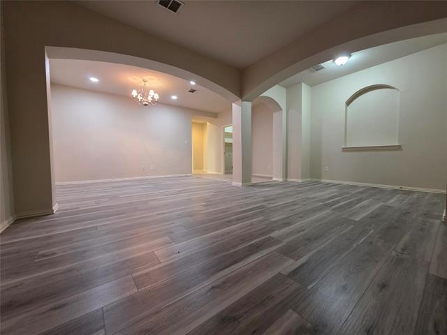 Foto del edificio - 6000 Mariposa Dr