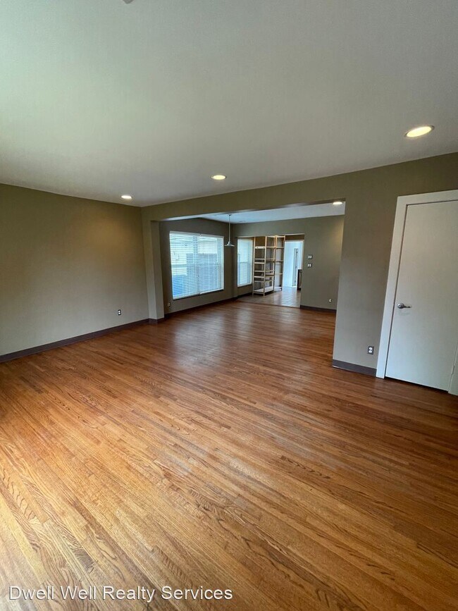 Building Photo - 2 br, 1 bath House - 2257 S Florence Ave