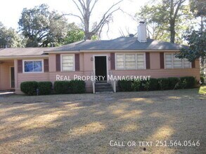 Building Photo - 5105 Pineview Ln S