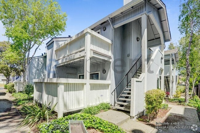 Building Photo - 217 Schooner Ct