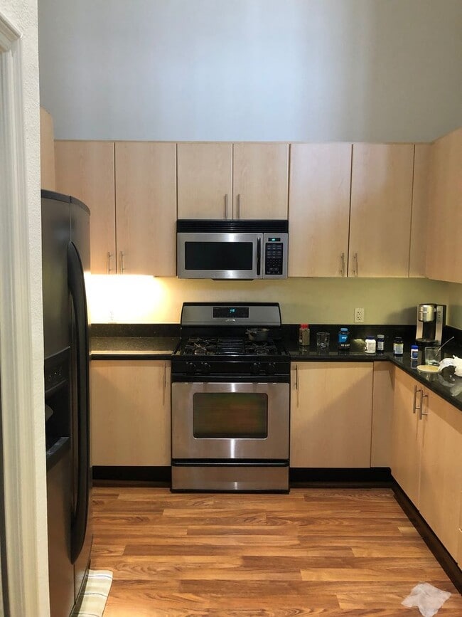 Building Photo - East Village Downtown 2BR / 2BA with LOFT ...