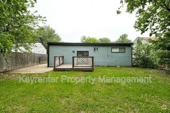 Building Photo - 220 W Jacobs Dr