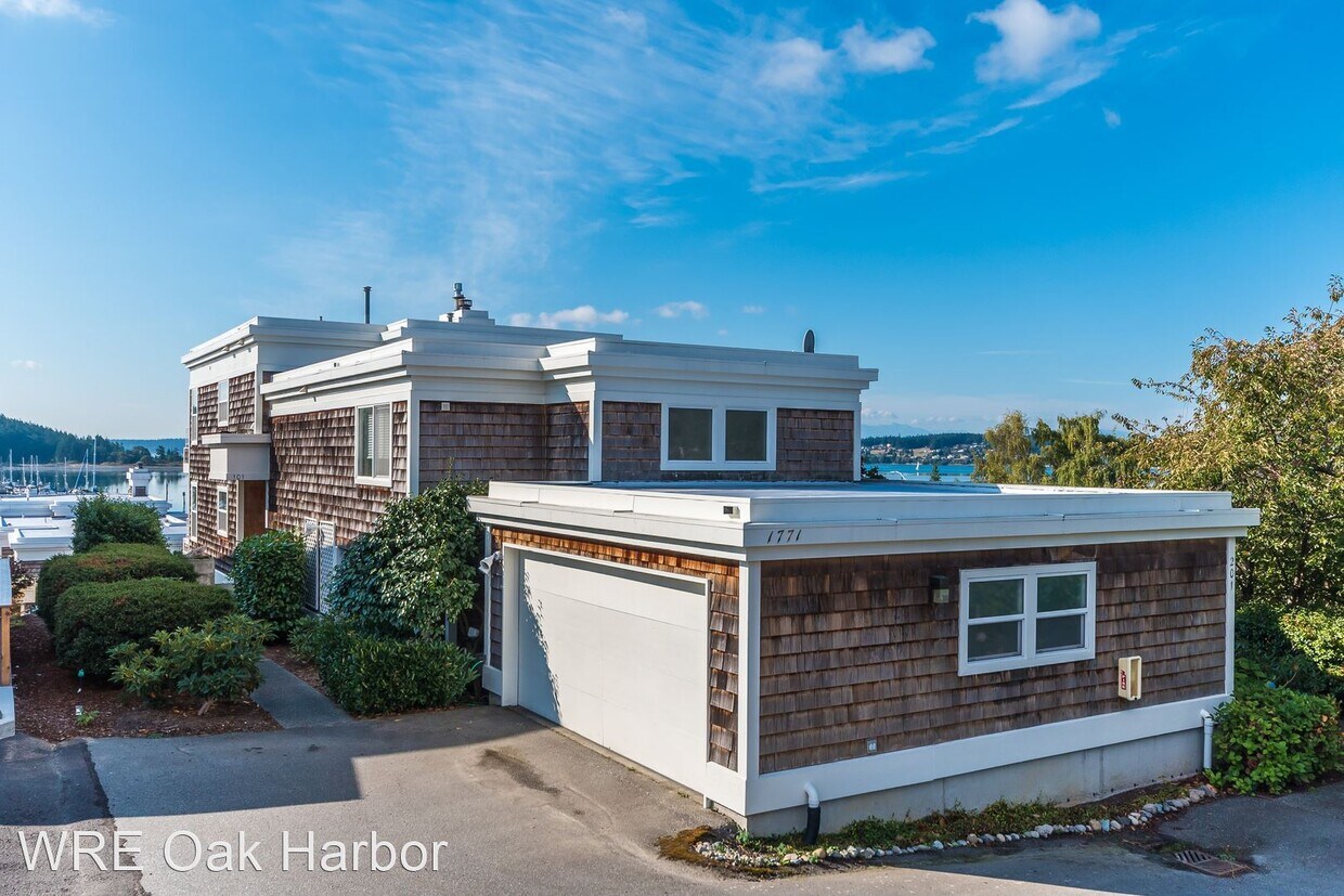 Primary Photo - 2 br, 2 bath House - 1771 SE 10th Ave #101