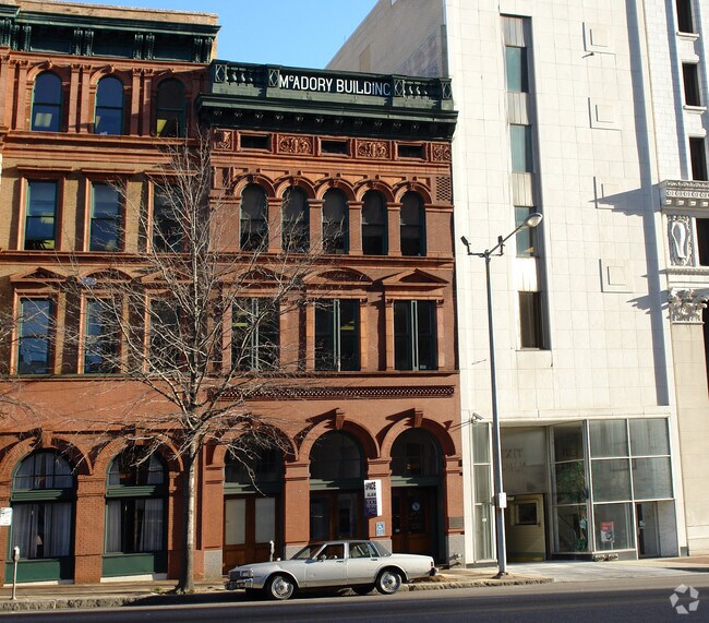 Fotografía del edificio - Founders Station