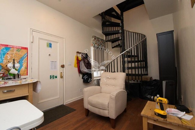 Building Photo - 117 Mott St