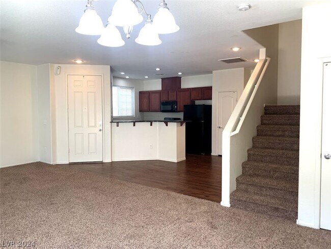 Foto del edificio - 6176 Calm Breeze Ave