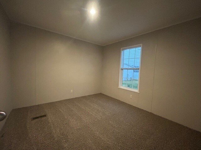 Building Photo - 39500 Warren Rd