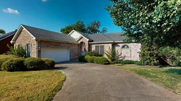 Foto del edificio - 1519 Kensington Dr