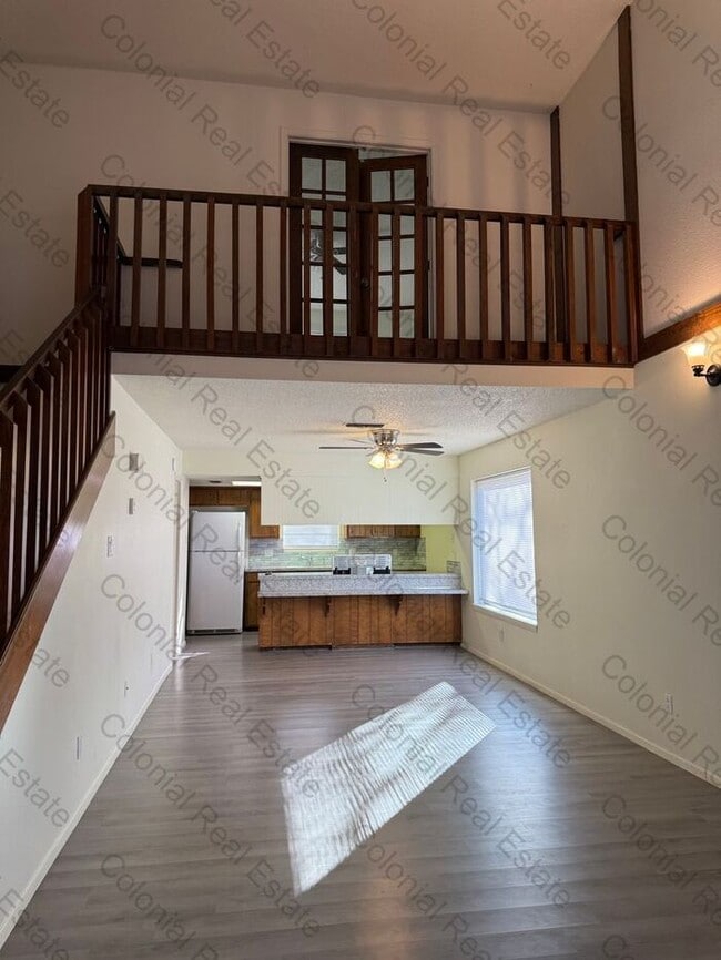 Building Photo - Spacious two story condo