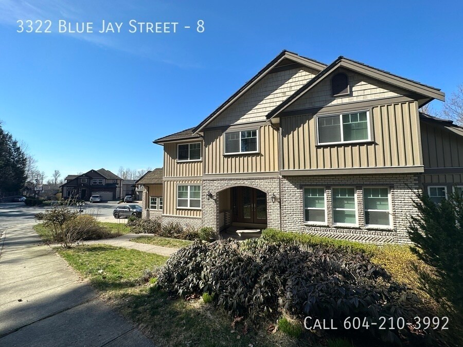 Photo principale - 7 Bedroom Home in Abbotsford!