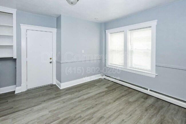 Foto del edificio - 1609 Lakewood Ave