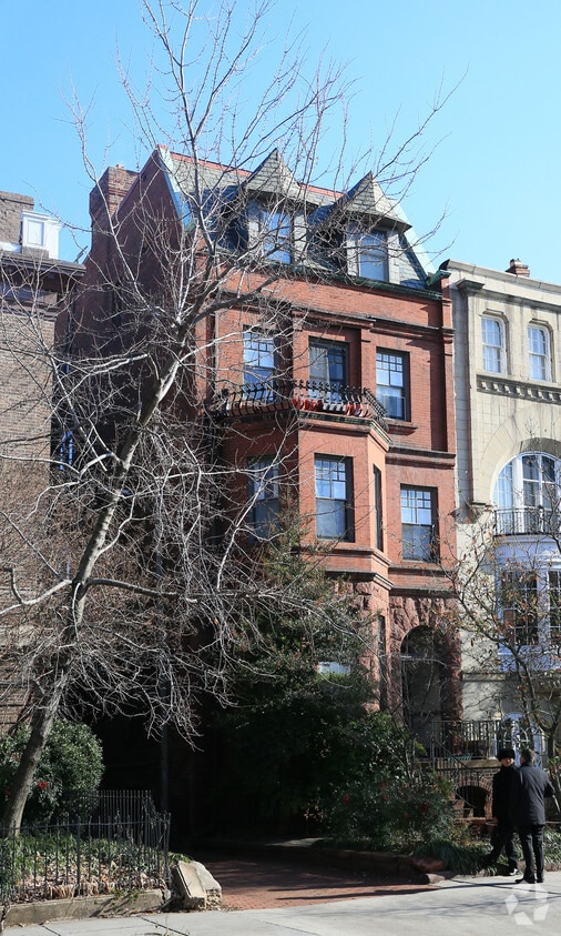 Building Photo - 1709 19th St NW