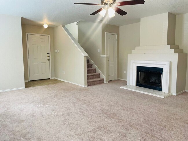 Building Photo - 11007 Braes Grove