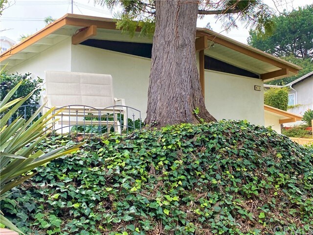 Building Photo - 42 Rollingwood Dr