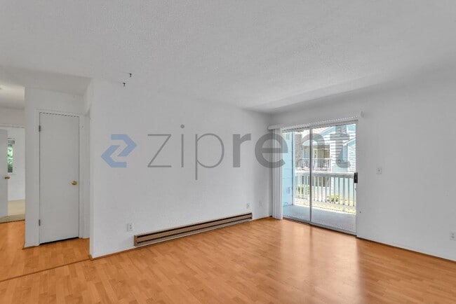 Building Photo - Unit 1