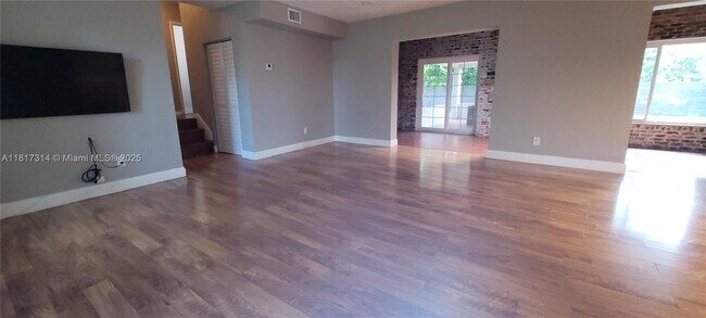Foto del edificio - 15110 NE 9th Ct