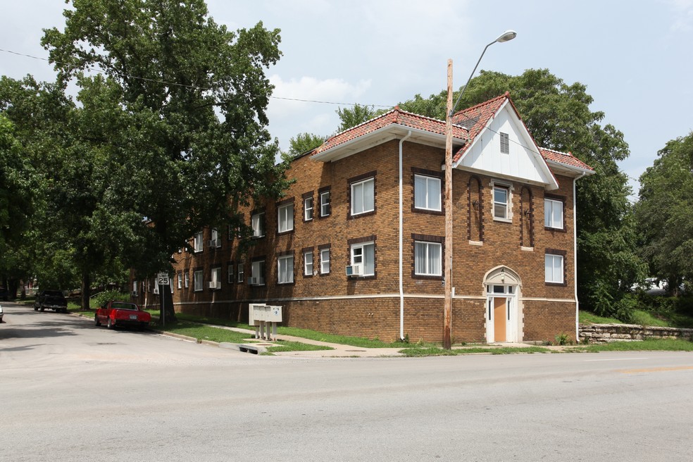 Primary Photo - Calvary Apartments