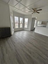 Building Photo - 129 W 2nd St