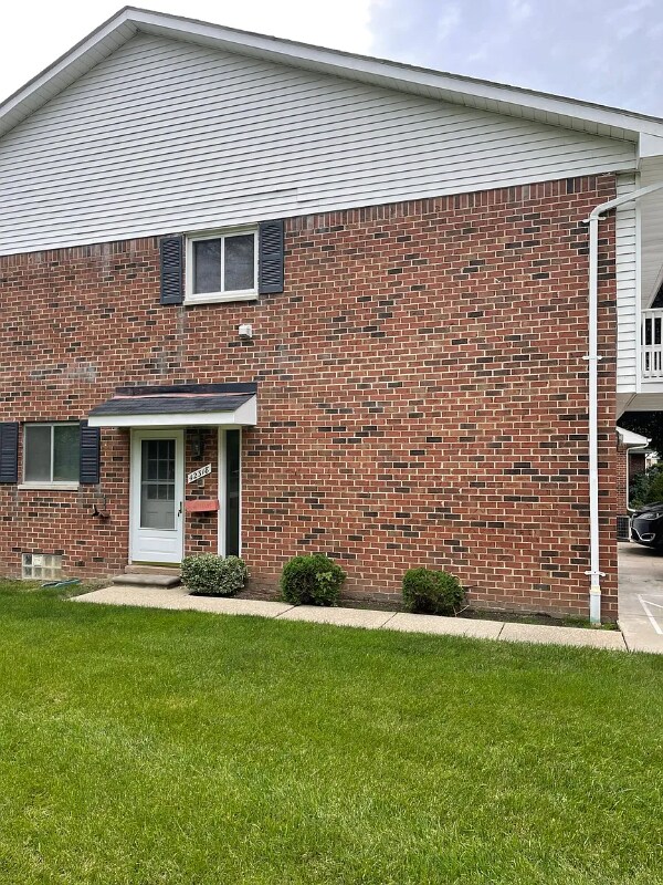 Foto del edificio - 42318 Toddmark Ln