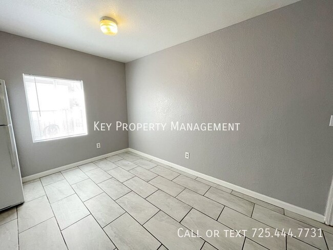 Building Photo - 3 BEDROOM 2 BATHROOM CONDO NEAR NELLIS AFB