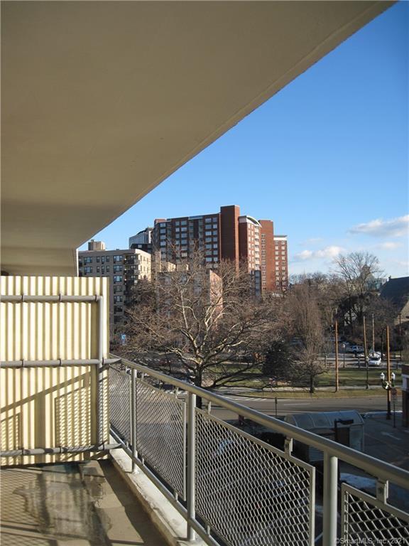 Foto del edificio - 444 Bedford St