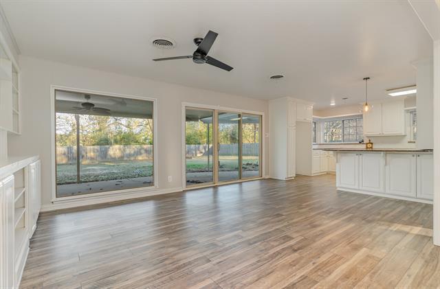 Foto principal - 3 Oak Village Dr
