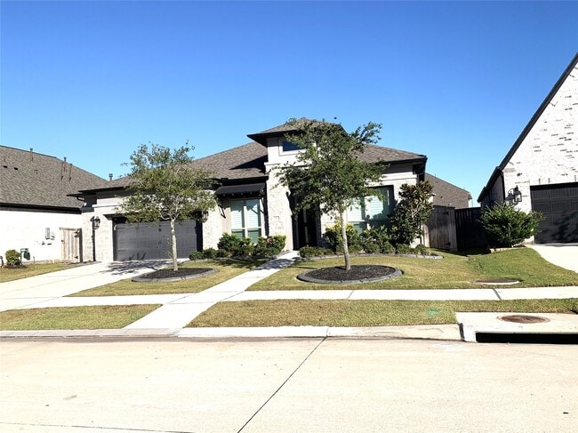 Building Photo - 2806 Sycamore Wood Trce