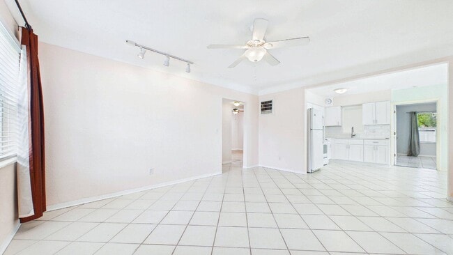 Building Photo - 5261 48th Terrace N