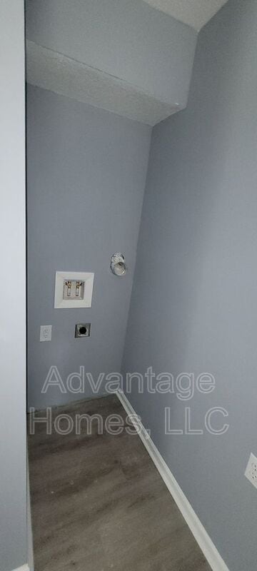 Building Photo - 700 N 70th St