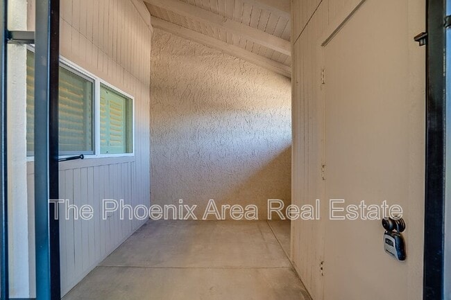 Building Photo - 99 N Cooper Rd