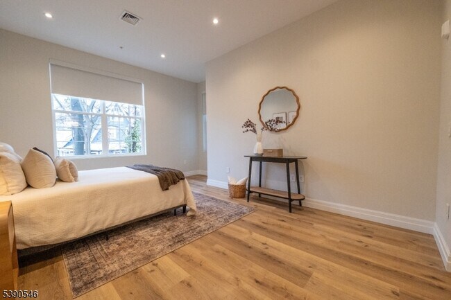 Foto del edificio - 1722 Springfield Ave