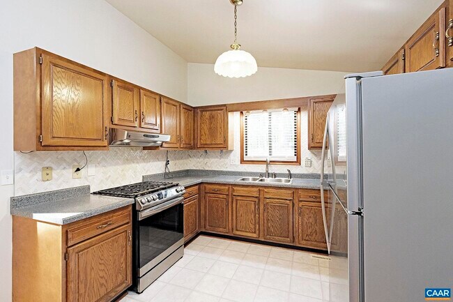 Foto del edificio - 7160 Burnt Mountain Rd