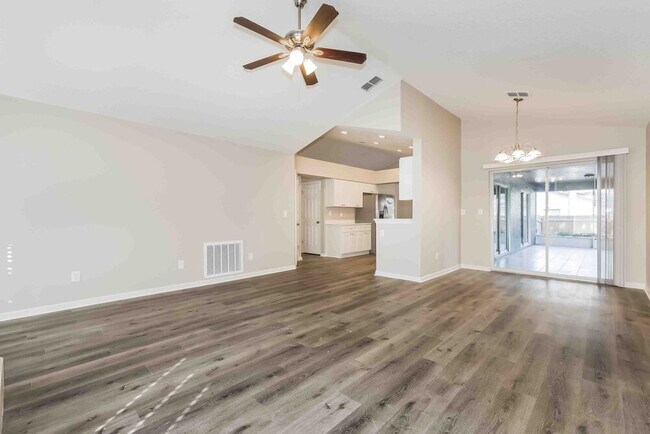 Foto del edificio - 4551 Oak River Cir