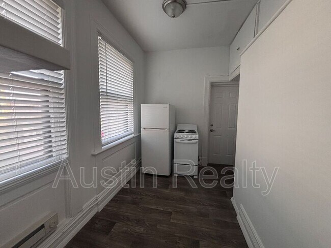 Foto del edificio - 322 N Newstead Ave