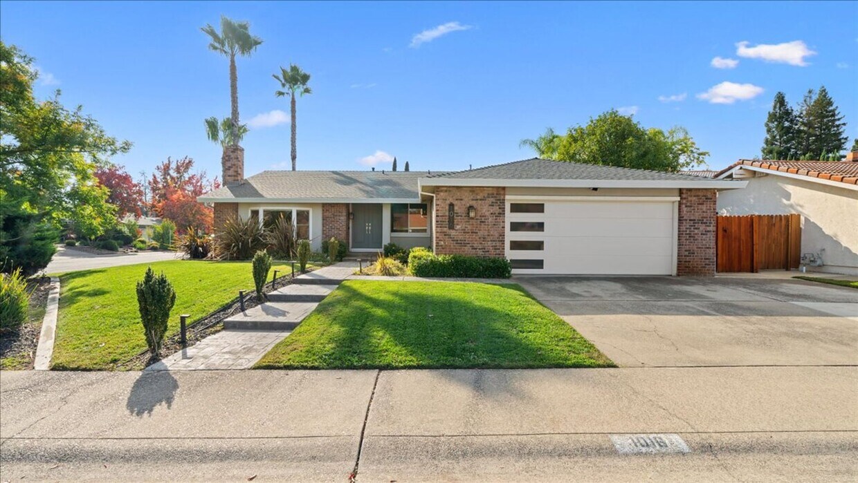 Foto principal - 1016 Woodglen Dr