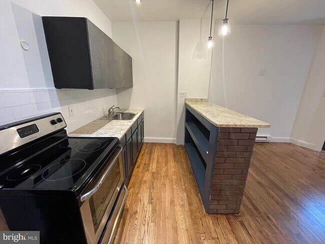 Building Photo - 3245 Aramingo Ave