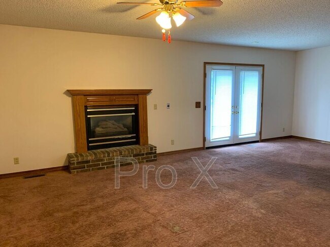 Building Photo - 3310 Norman Dr