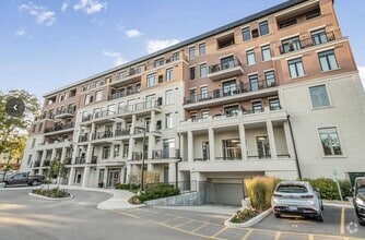 Building Photo - 135 Orr St
