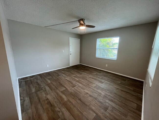 Foto del edificio - 1 Bed/1 Bath - Unit C1